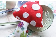 Felt Toadstool Free Sewing Pattern