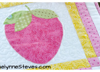 Strawberry Lemonade Table Runner Free Sewing Pattern