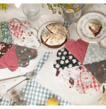 Heart Petal Placemats Free Sewing Pattern